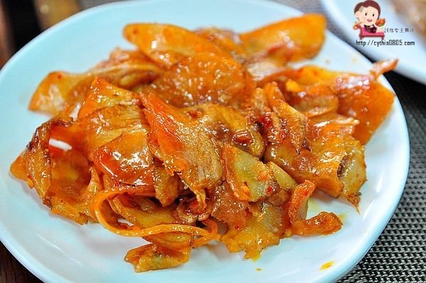 龍潭菜市場美食珠仔仔古早味滷肉飯蕃茄肉燥乾麵