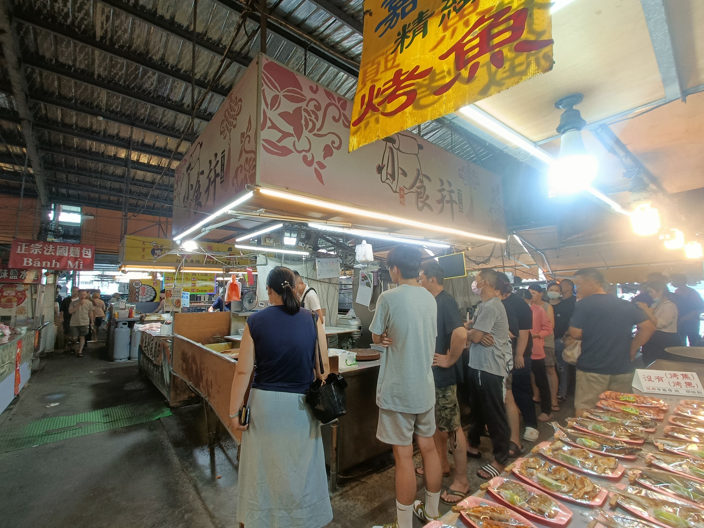 下午茶,內新黃昏市場,古早味,台中美食,大里下午茶,大里美食,小食幷蔥小餅,排很久,排隊美食,限量