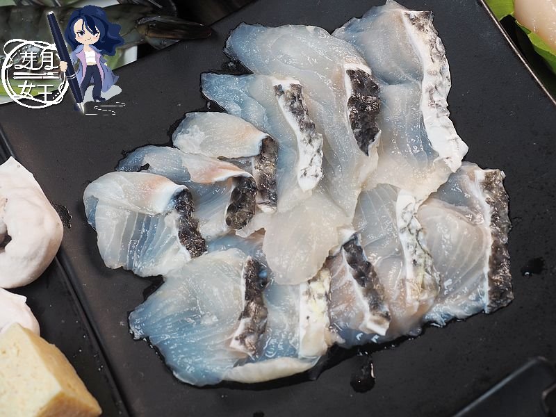 690元鮑魚吃到飽,安格斯牛肉,明果冰淇淋,烏澧魚,高大鮮奶,麻奶鍋,麻辣牛肉,龜山吃到飽