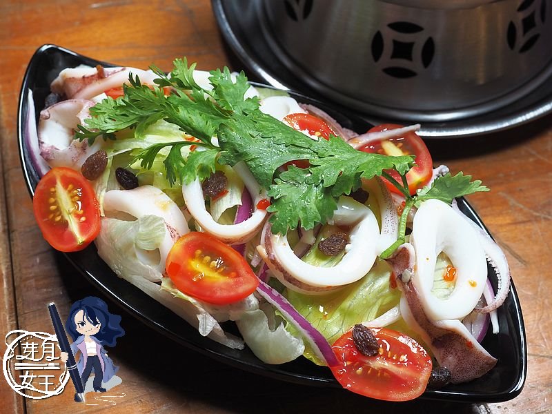 市井小火鍋,新開幕,楊梅分局,楊梅小火鍋,楊梅火車站,楊梅美食,楊梅酸菜魚,比酸菜魚還要好吃的火鍋雞,火鍋雞,薑太宮,買一送一