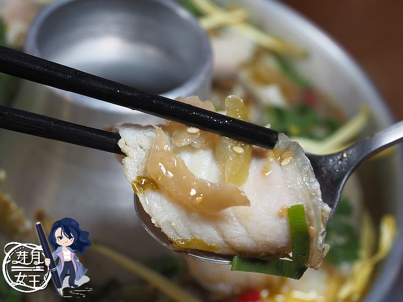 市井小火鍋,新開幕,楊梅分局,楊梅小火鍋,楊梅火車站,楊梅美食,楊梅酸菜魚,比酸菜魚還要好吃的火鍋雞,火鍋雞,薑太宮,買一送一