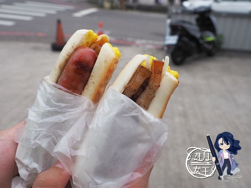 國3,大溪下午茶,大溪交流道,大溪美食,大溪香腸哥,排隊,腸香絲守,銀絲卷包香腸,銀絲卷包鹹豬肉,預約,食尚玩家推薦