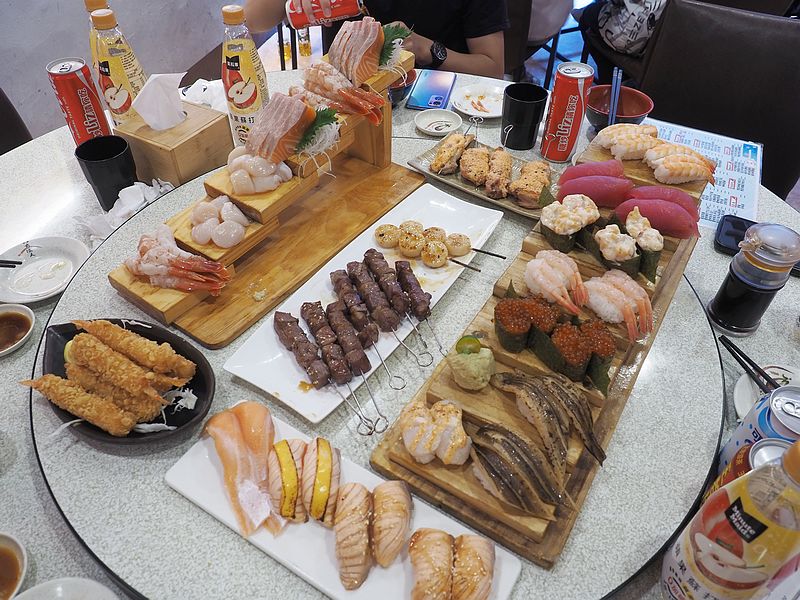 網站近期文章：新北三峽美食-村 日式料理吃到飽-驚艷的日料吃好吃滿，生魚片也給的太厚了吧！！
