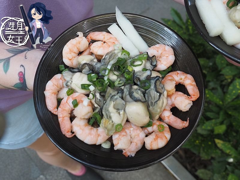 月見龍痛,林口美食,梅菊手作魯肉飯,浮誇美食,痛風魯肉飯,遠雄未來,龍痛魯肉飯,龜山美食
