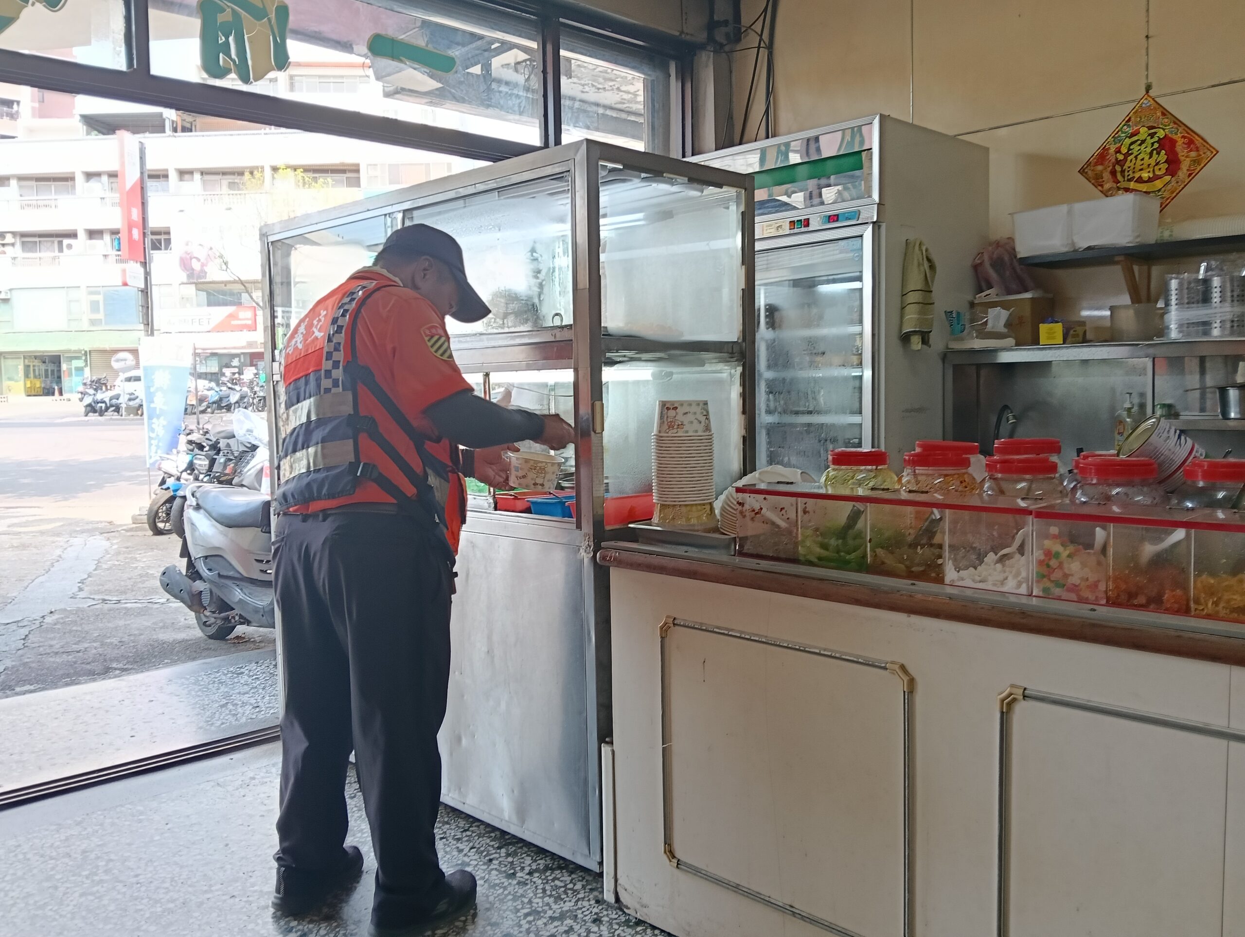 一清冰菓店,內用無限續冰,只賣夏天,大園美食,桃園機場美食,老店,自選冰,芋頭冰,菓林美食