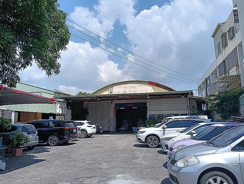 彰化,彰化採購景點,牛奶坊,中部最大牛奶批發商,國農,崙背保久乳,豆奶,全年無休,推車結帳