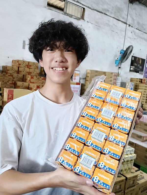 彰化,彰化採購景點,牛奶坊,中部最大牛奶批發商,國農,崙背保久乳,豆奶,全年無休,推車結帳