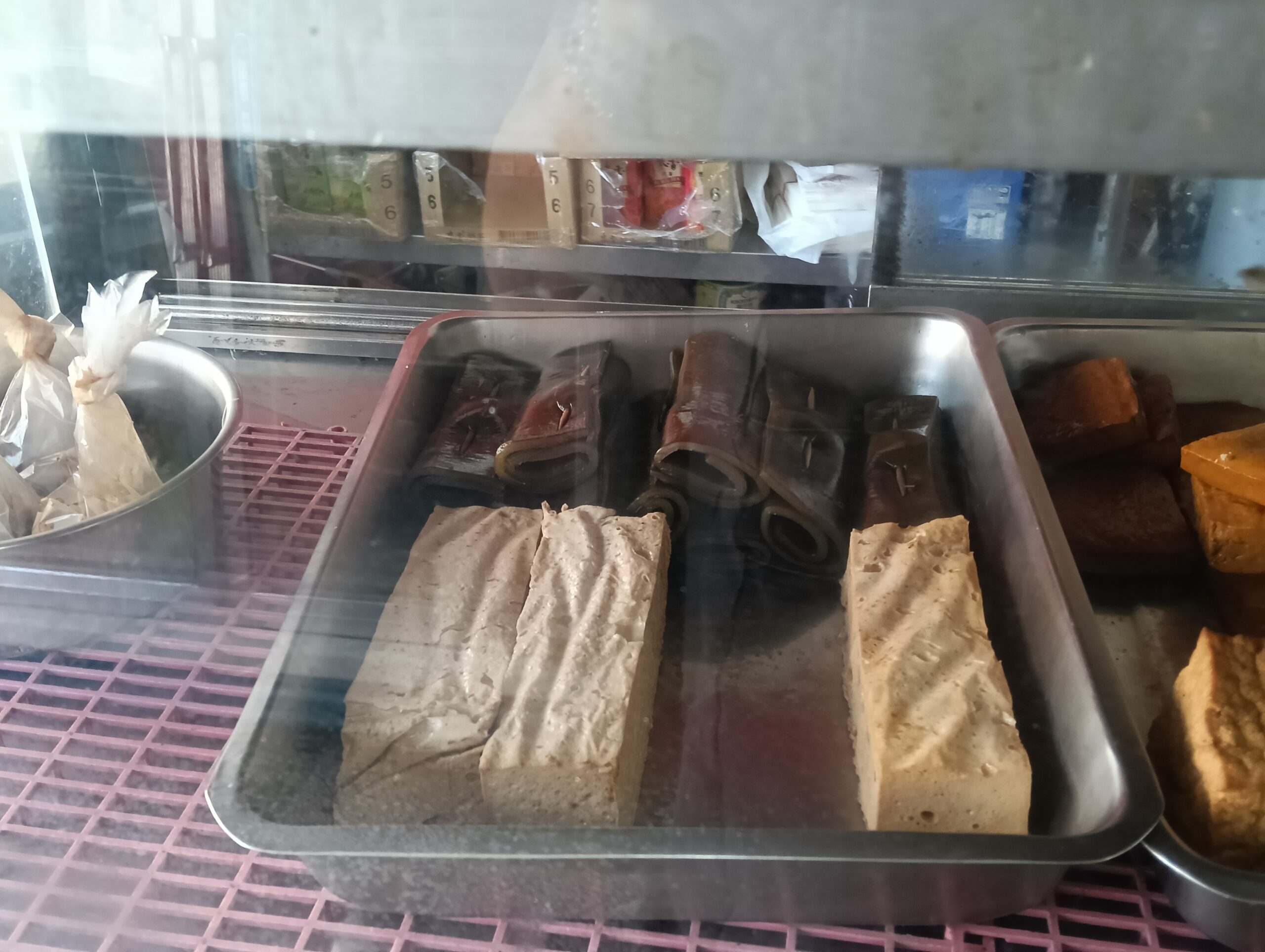 中壢美食,過嶺,中壢好市多,電研路,李小吃,紅燒牛腩飯100元,無扛捧,隱藏版