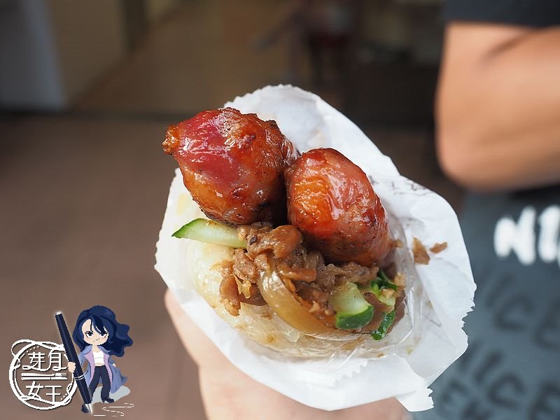中壢下午茶,中壢小吃,中壢美食,大崙國小,大崙美食,大崙遊泳池,微笑香腸,男子漢套餐,銀絲香腸卷,高鐵橋下