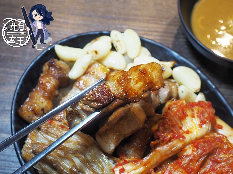 Unclepbq韓式烤肉 ,叔叔PBQ,中壢韓式美食,中原大學,柏德廣場,火焰烤肉,馬鈴薯排骨湯,預約,套餐,