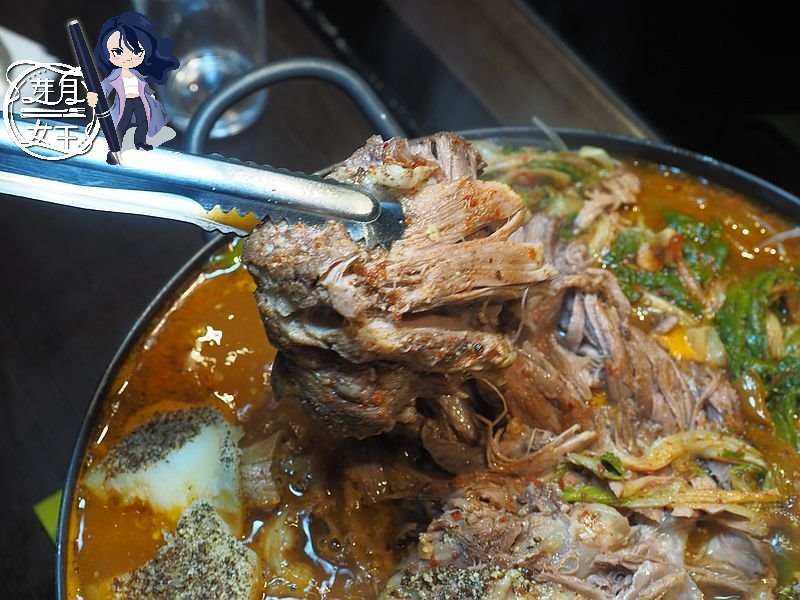 Unclepbq韓式烤肉 ,叔叔PBQ,中壢韓式美食,中原大學,柏德廣場,火焰烤肉,馬鈴薯排骨湯,預約,套餐,