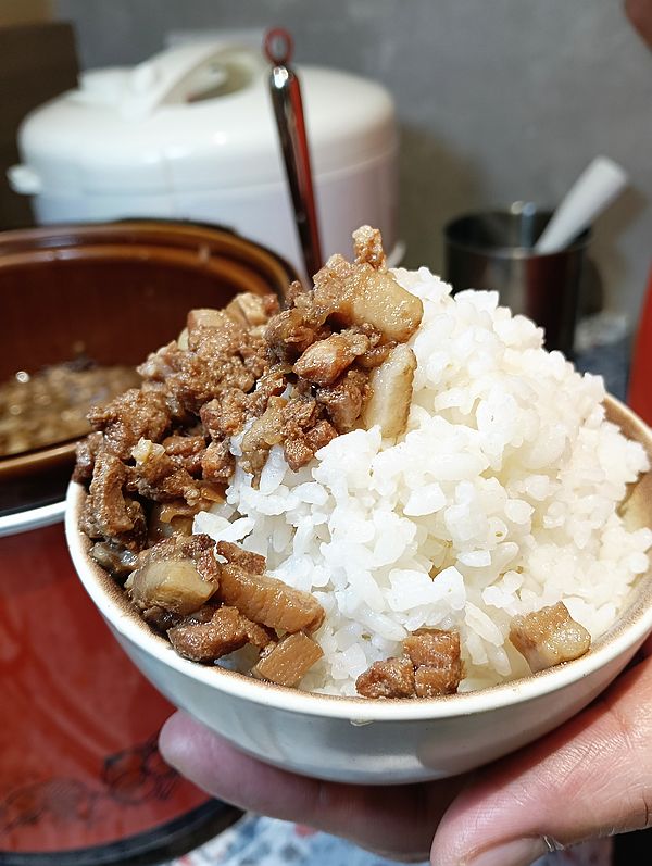 桃園中壢美食-売鍋-中壢龍岡店-商業午餐不用400元還有自助吧吃到飽,數種湯底令人驚艷 (邀約) @民宿女王芽月-美食.旅遊.全台趴趴走 @民宿女王芽月-美食.旅遊.全台趴趴走