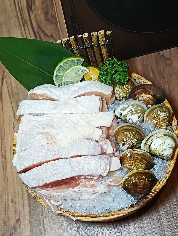 桃園中壢美食-売鍋-中壢龍岡店-商業午餐不用400元還有自助吧吃到飽,數種湯底令人驚艷 (邀約) @民宿女王芽月-美食.旅遊.全台趴趴走 @民宿女王芽月-美食.旅遊.全台趴趴走