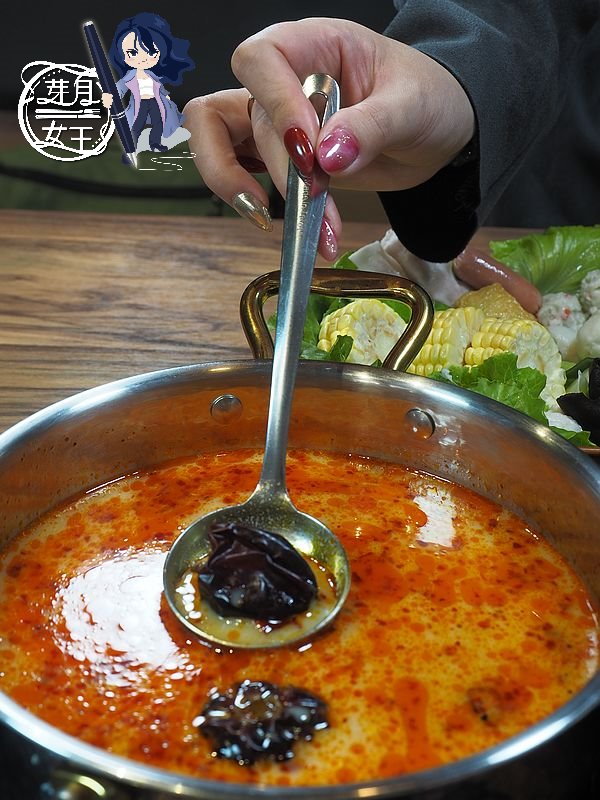 桃園中壢美食-売鍋-中壢龍岡店-商業午餐不用400元還有自助吧吃到飽,數種湯底令人驚艷 (邀約) @民宿女王芽月-美食.旅遊.全台趴趴走 @民宿女王芽月-美食.旅遊.全台趴趴走