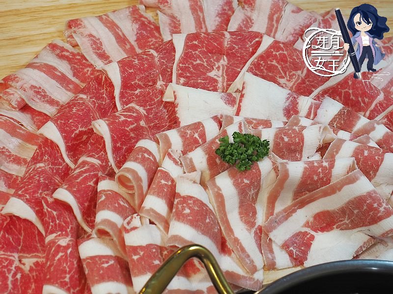 桃園中壢美食-売鍋-中壢龍岡店-商業午餐不用400元還有自助吧吃到飽,數種湯底令人驚艷 (邀約) @民宿女王芽月-美食.旅遊.全台趴趴走 @民宿女王芽月-美食.旅遊.全台趴趴走