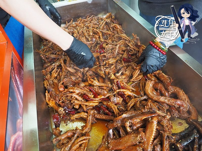 桃園中壢美食-追蕾醬香黑鴨中壢店-現煮現滷的焦糖香滷味,鴨頭鴨脖香辣好吃!! (邀約) @民宿女王芽月-美食.旅遊.全台趴趴走 @民宿女王芽月-美食.旅遊.全台趴趴走