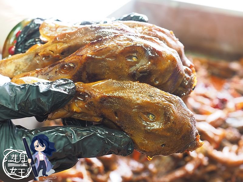 桃園中壢美食-追蕾醬香黑鴨中壢店-現煮現滷的焦糖香滷味,鴨頭鴨脖香辣好吃!! (邀約) @民宿女王芽月-美食.旅遊.全台趴趴走 @民宿女王芽月-美食.旅遊.全台趴趴走