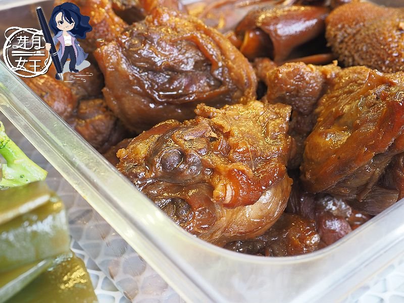 桃園中壢美食-追蕾醬香黑鴨中壢店-現煮現滷的焦糖香滷味,鴨頭鴨脖香辣好吃!! (邀約) @民宿女王芽月-美食.旅遊.全台趴趴走 @民宿女王芽月-美食.旅遊.全台趴趴走