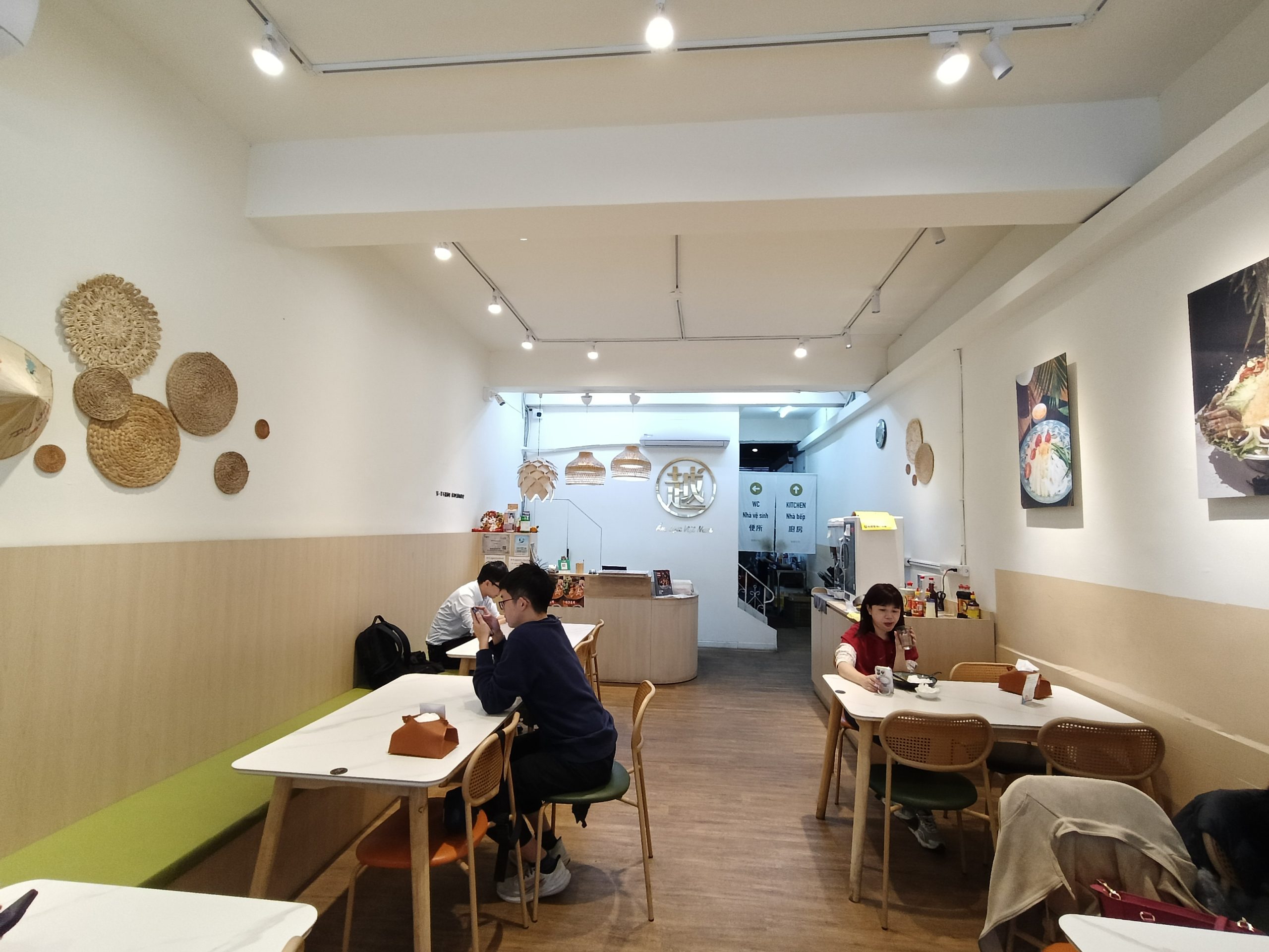 桃園八德美食-越好吃越南料理-八德店-雙魚叻沙麵湯頭好,還有米紙越式小火鍋 (邀約) @民宿女王芽月-美食.旅遊.全台趴趴走 @民宿女王芽月-美食.旅遊.全台趴趴走