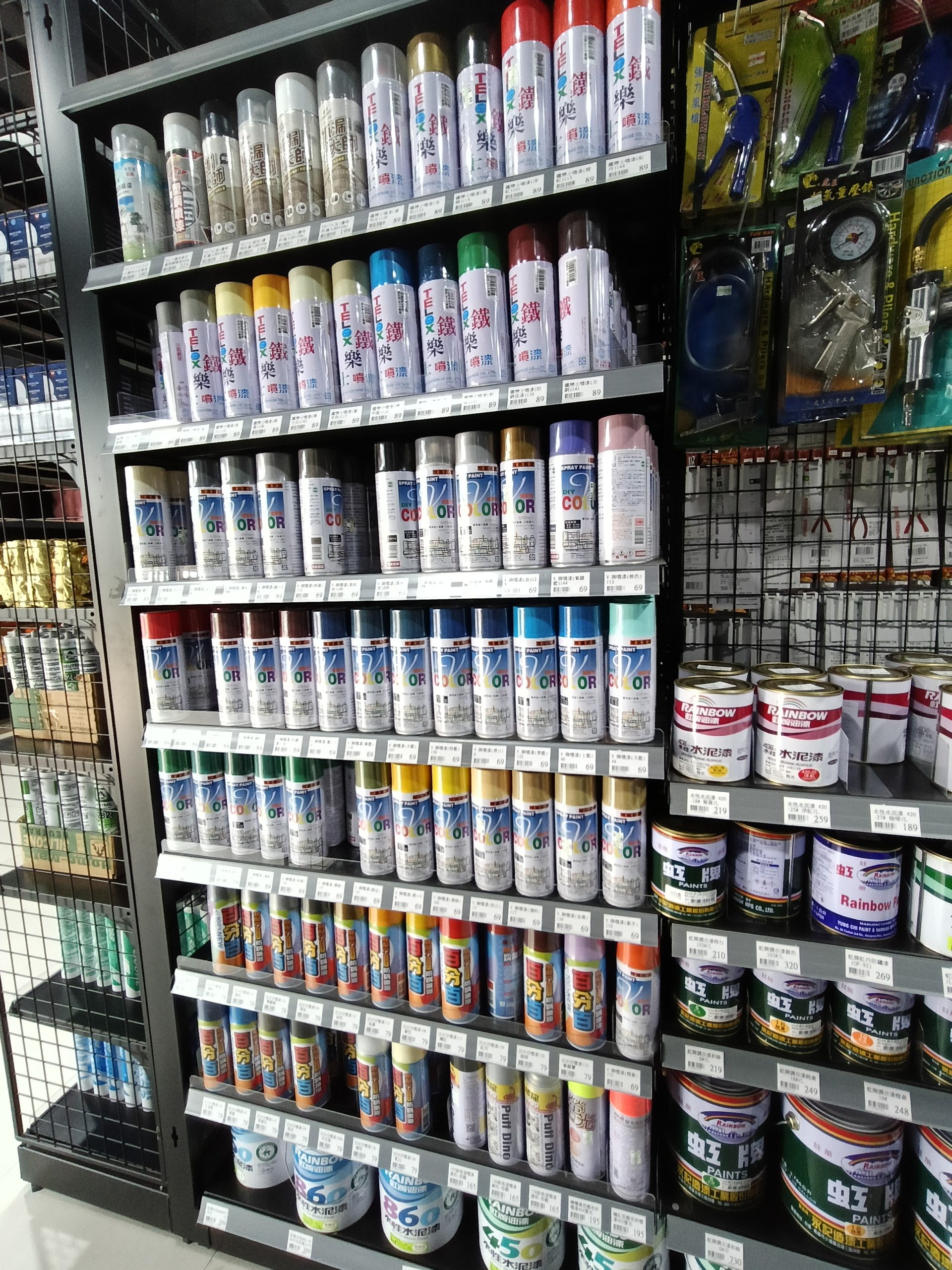 桃園新屋景點-兆鑫食品五金賣場新屋店-一進來就真的出不去的小型百貨商場,太好買了! @民宿女王芽月-美食.旅遊.全台趴趴走 @民宿女王芽月-美食.旅遊.全台趴趴走