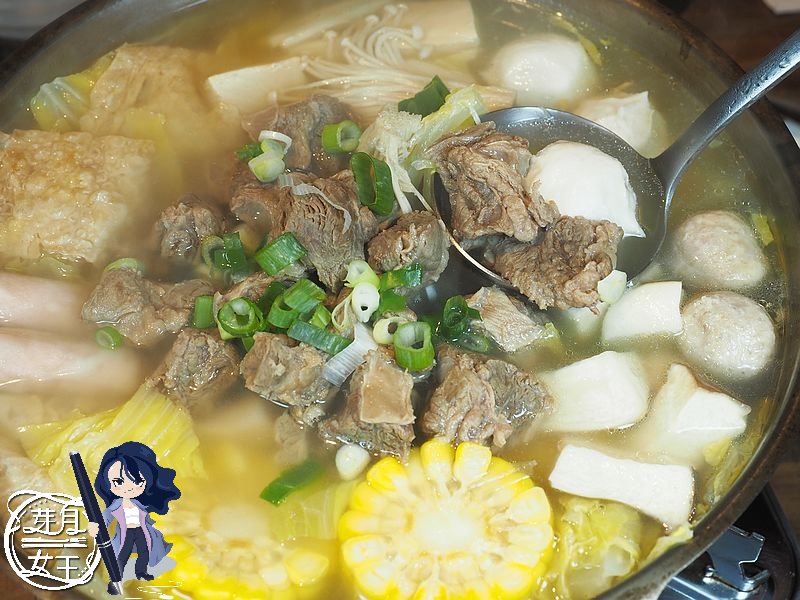 桃園美食, 中壢美食, 牛饌, 牛肉料理, 炒飯, 炒麵, 牛肉鍋, 百元料理, 學區美食, 健行科大美食, 桃園牛肉鍋, 中壢牛肉麵