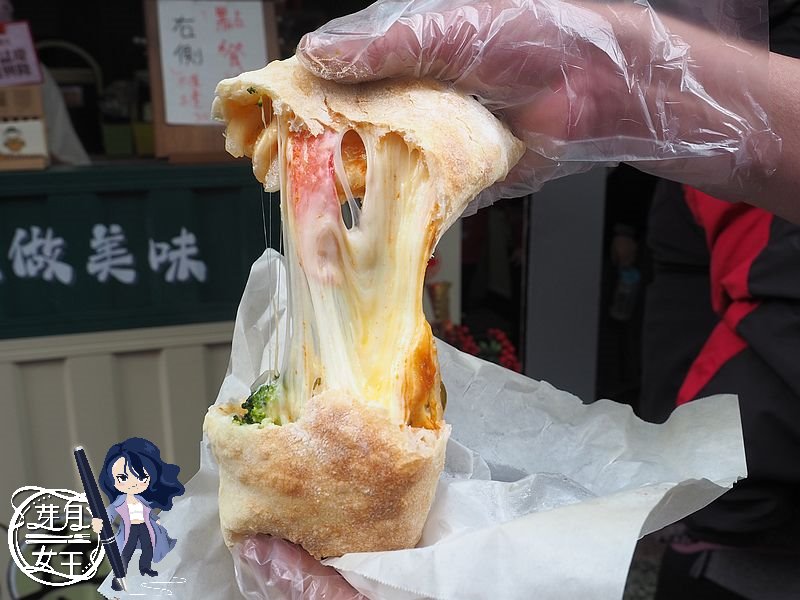 網站近期文章：桃園中壢美食-喫餅兵-內壢小巷子裡面有驚喜包，滿滿起司的披薩包好美味呀~