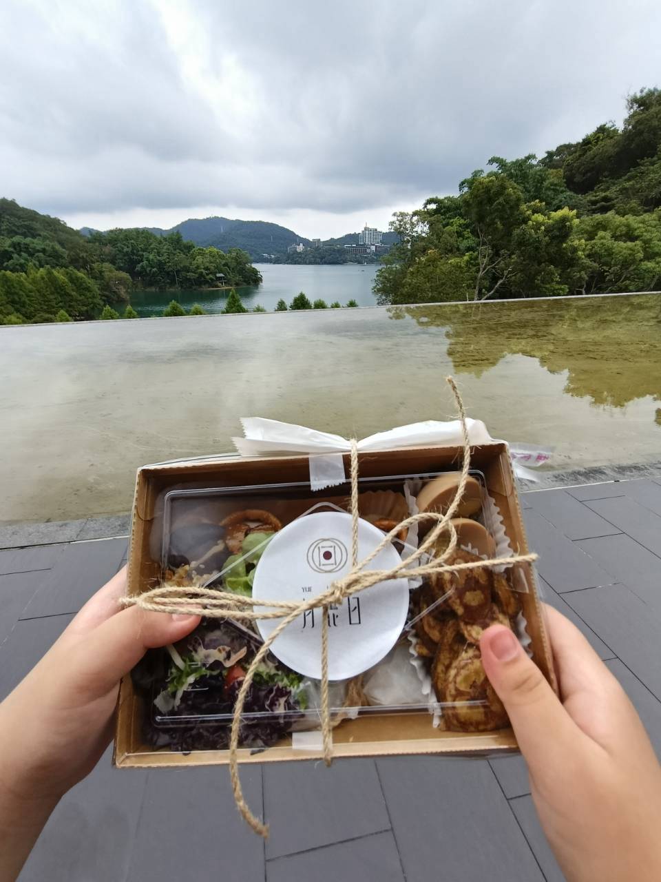 2026南投旅行,南投景點,日月潭在地食材,日月潭宵夜,日月潭晚餐,日月潭美食,日月潭野餐,月裏日,水社碼頭,豆皮麻糬