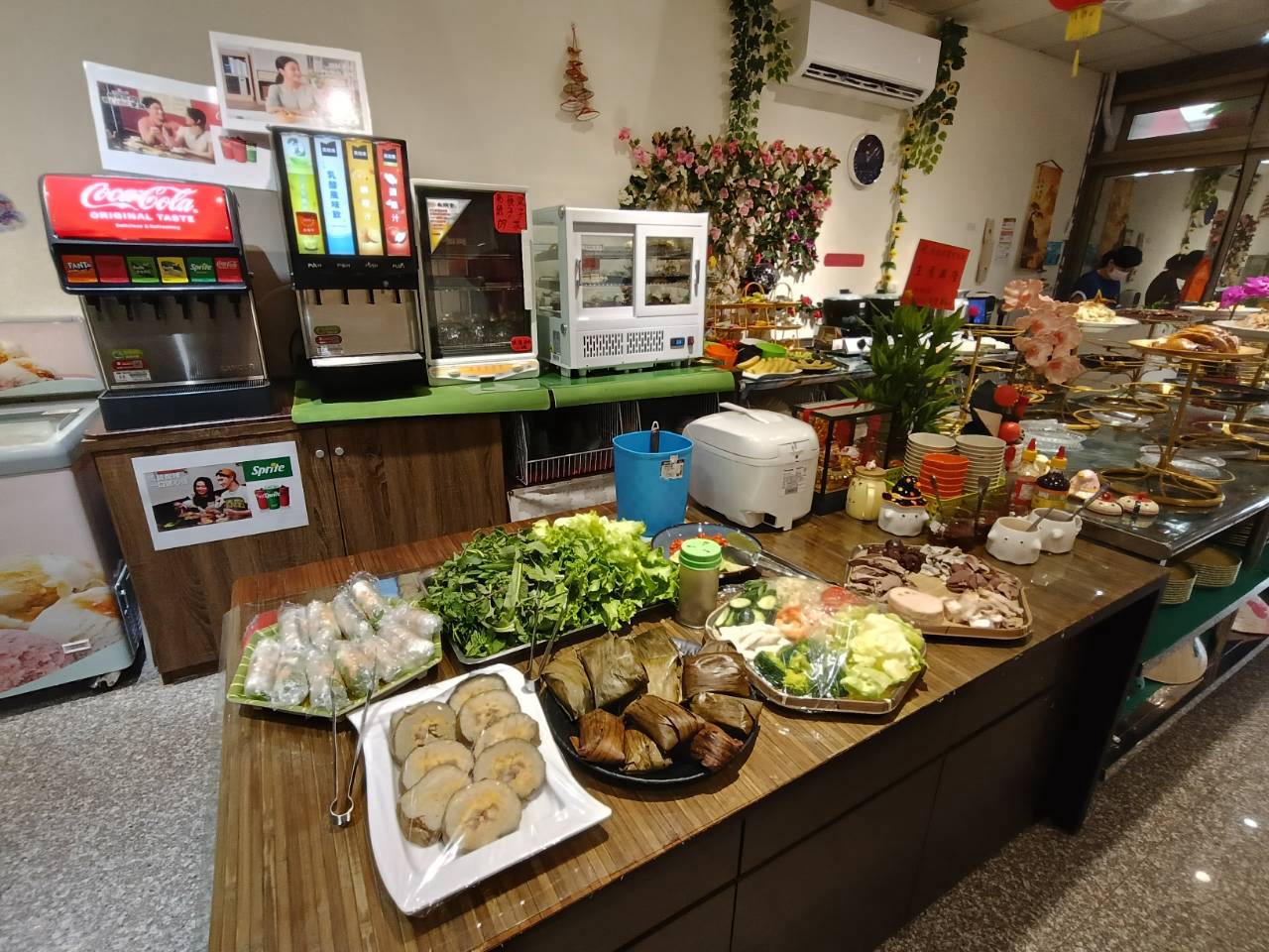 苗栗頭份越南料理吃到飽,頭份越南餐廳,越南料理餐廳吃到飽,399元吃到飽,鴨仔蛋吃到飽,越南河粉,越南春捲,,頭份美食,2026苗栗旅行