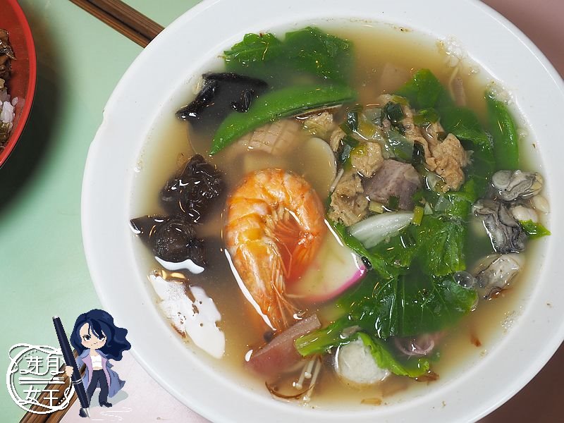 新北湖口美食,老五鹹粥,湖口滷肉飯,新竹美食,老五鹹粥菜單,波霸滷肉飯,客家風味菜尾湯,紅燒豬腳飯,餓鄰骨煲,2026新北旅行
