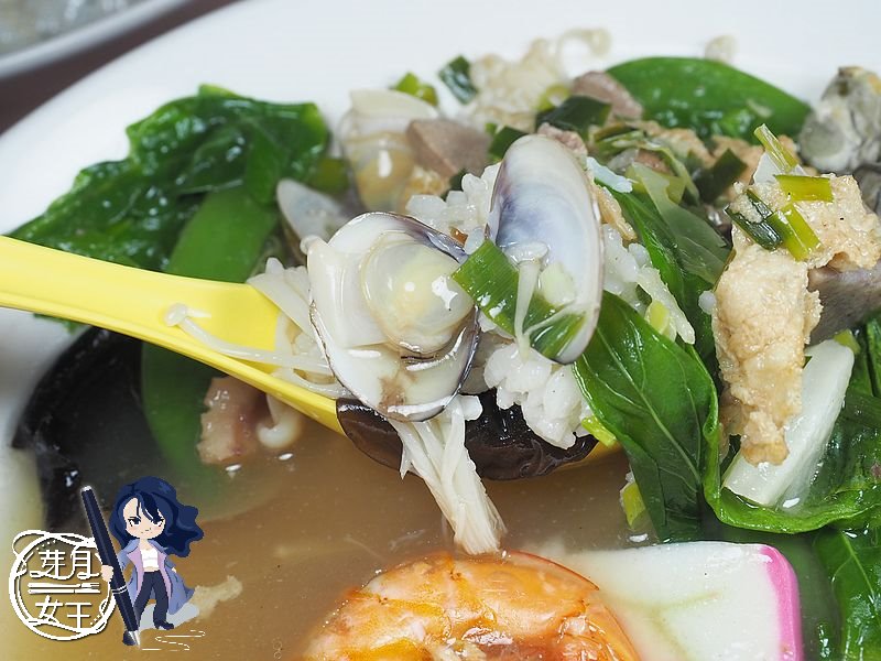 新北湖口美食,老五鹹粥,湖口滷肉飯,新竹美食,老五鹹粥菜單,波霸滷肉飯,客家風味菜尾湯,紅燒豬腳飯,餓鄰骨煲,2026新北旅行