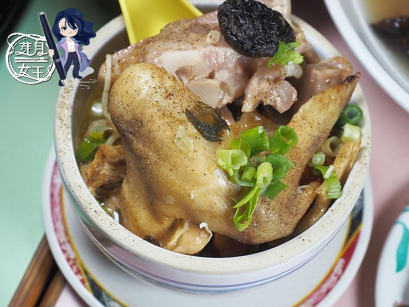 新北湖口美食,老五鹹粥,湖口滷肉飯,新竹美食,老五鹹粥菜單,波霸滷肉飯,客家風味菜尾湯,紅燒豬腳飯,餓鄰骨煲,2026新北旅行